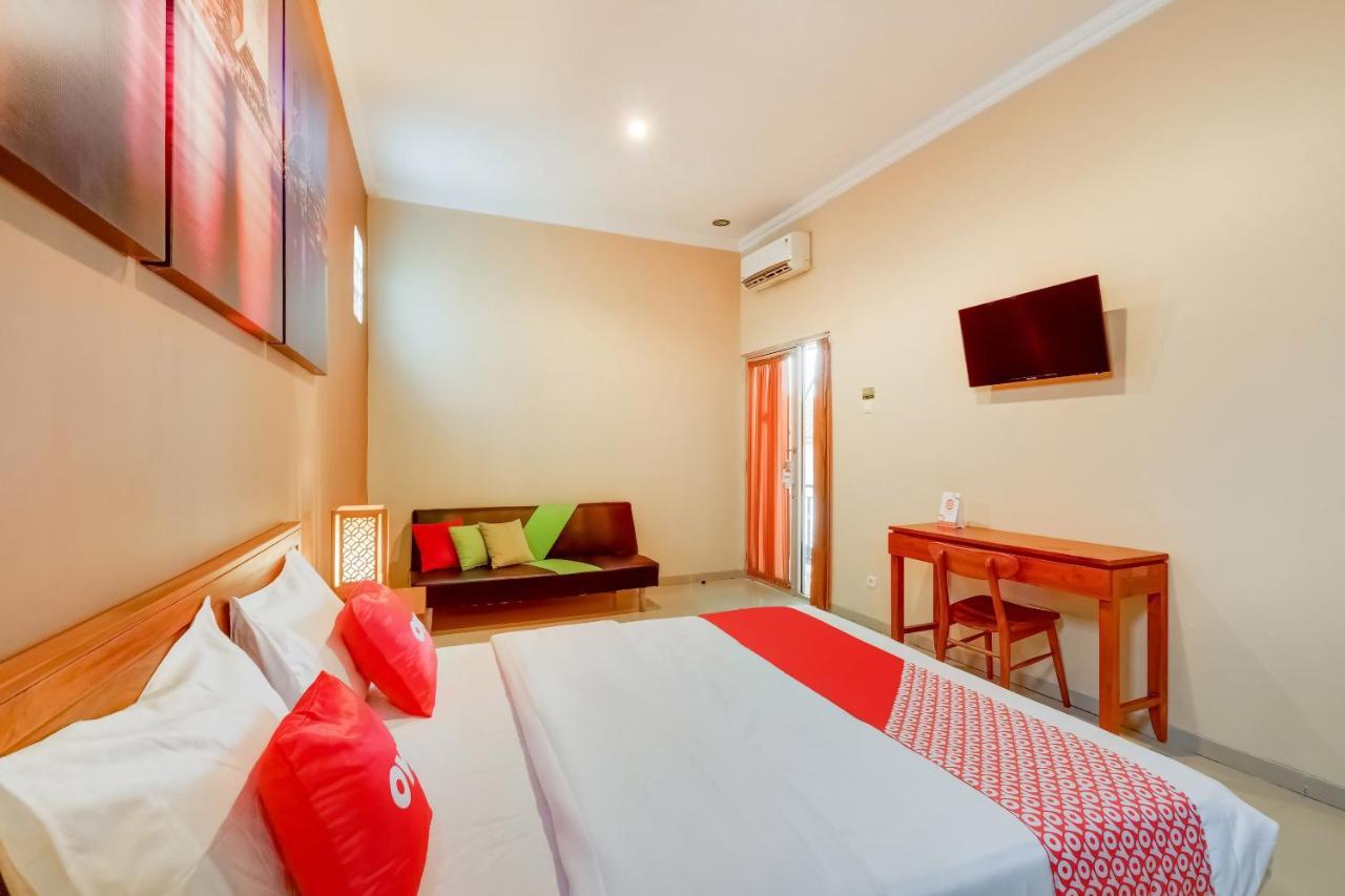 Hotel Super Oyo 3496 Griya Gayatri Syariah Melati Exteriér fotografie
