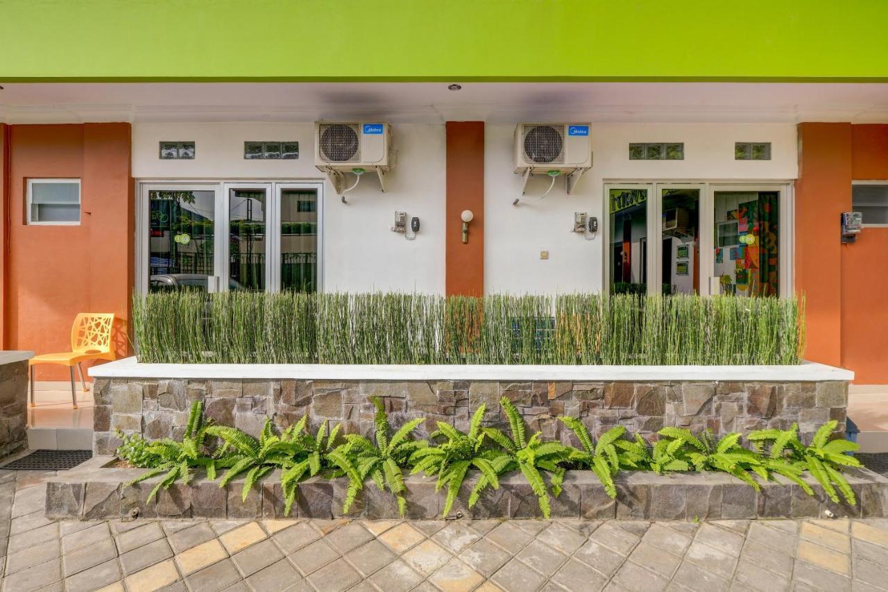 Hotel Super Oyo 3496 Griya Gayatri Syariah Melati Exteriér fotografie